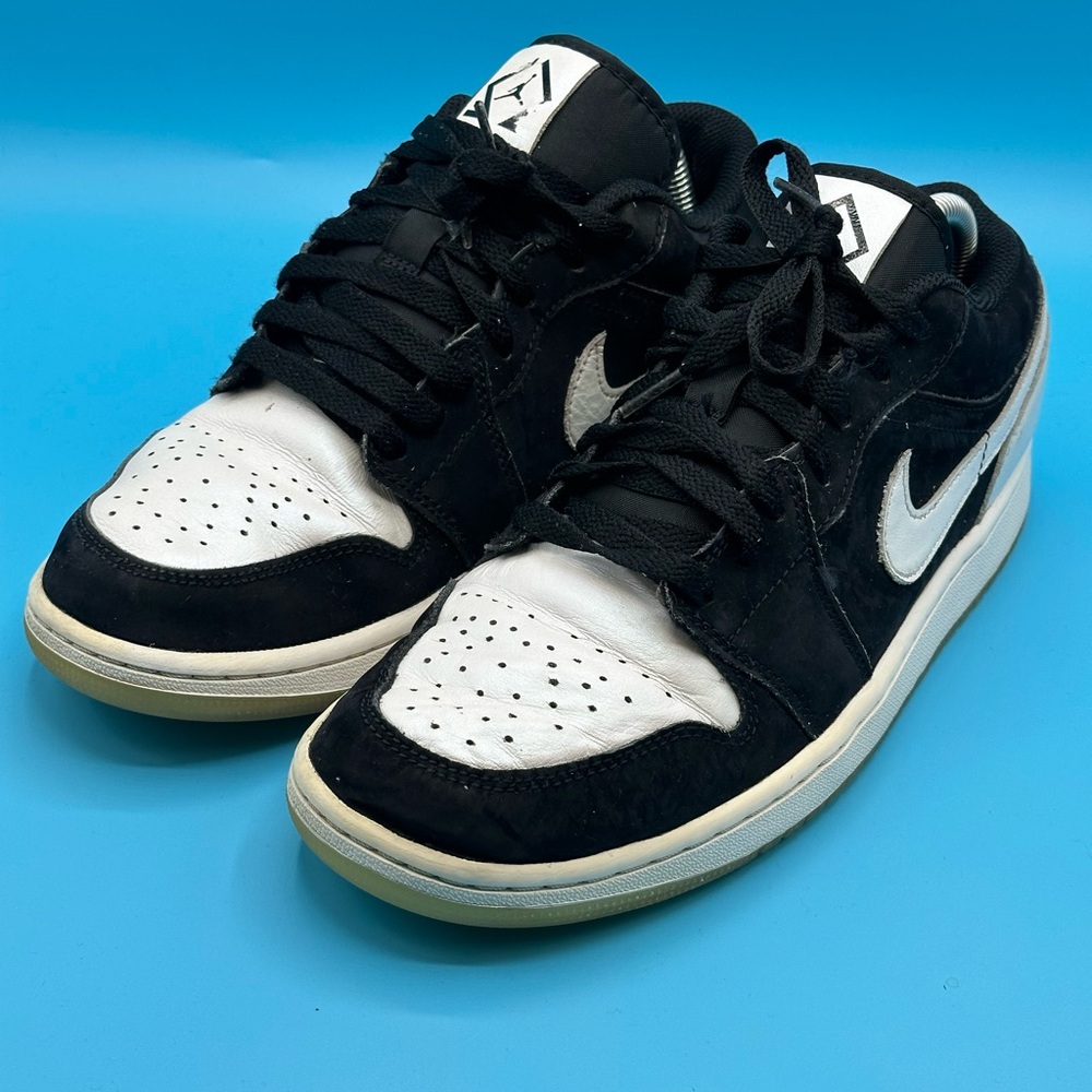 Nike Dunks Low-Top Sneaker